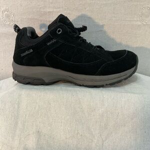 Windriver  women’s black suede trail shoes.      8.5 women’s A+ plus.